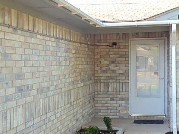 3rd image of 602 Rebecca Ln