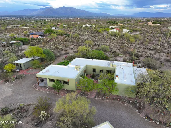 5622 W Molloy Rd, Tucson, AZ 85745