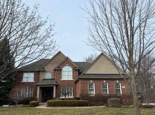 47558 Cheltenham Dr, Novi, MI