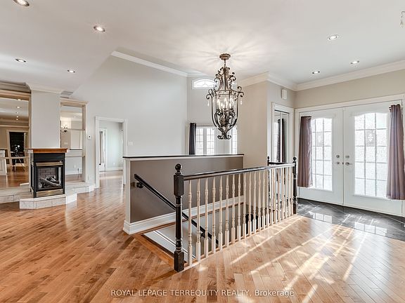 4th image of 591 Du Parc Rd