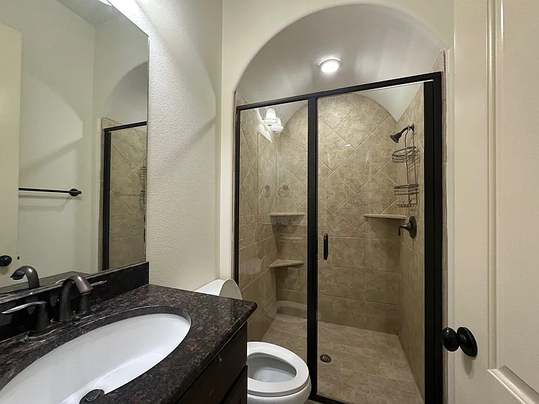 906 Madison Fork Dr — Photo 15