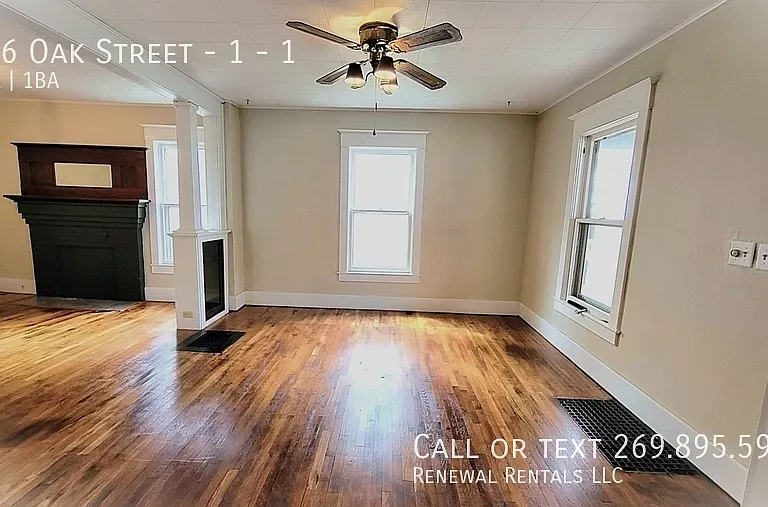 206 Oak St #1 — Photo 24