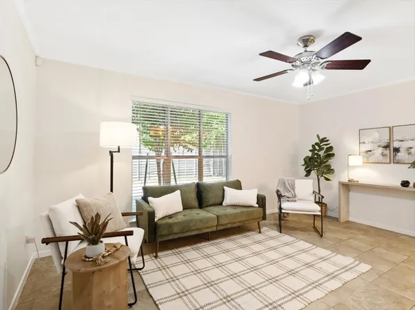 4211 Holland Ave APT 101, Dallas, TX 75219