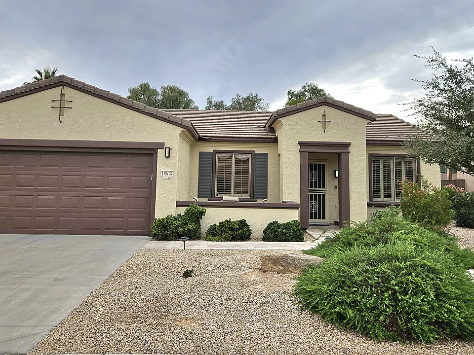 18614 N Summerbreeze Way
