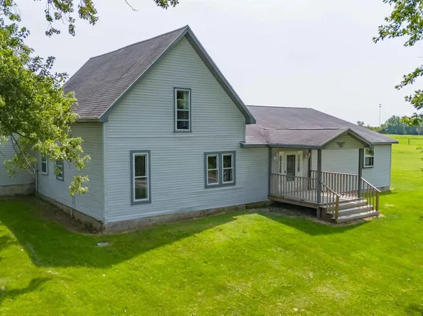 2215 N 400 E, Lagro, IN 46941