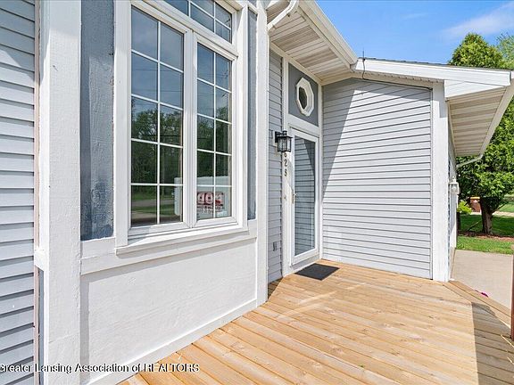 5th image of 1628 W Herbison Dr