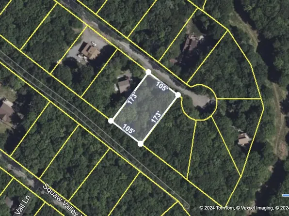 566 Sugar Loaf Ln, Tafton, PA 18464