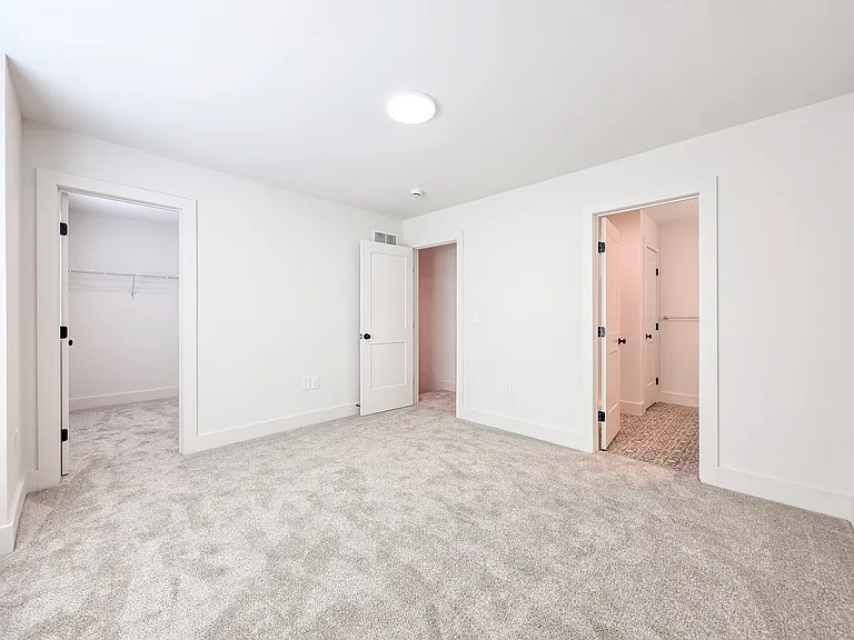 267 Locust St — Photo 17
