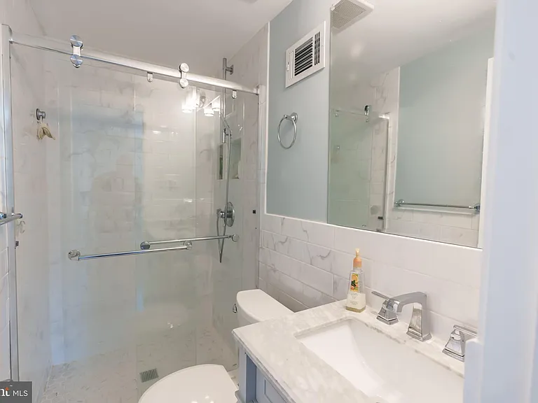 5776 Yellowrose Ct — Photo 12