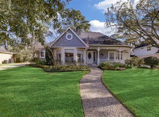 18306 Lake Oaks Dr, Spring, TX 77388