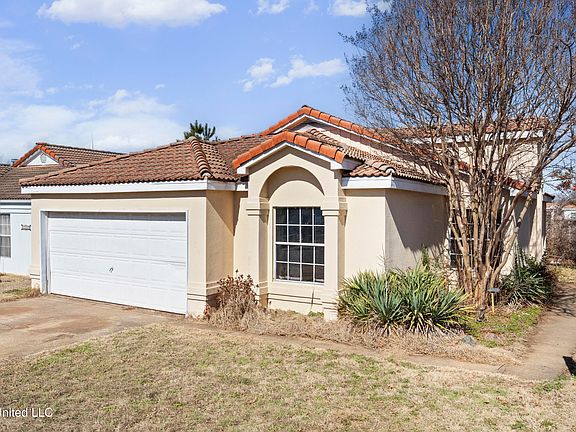 3rd image of 1112 Atterbury Cir S