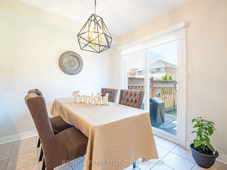 22 Laura Sabrina Dr — Photo 9