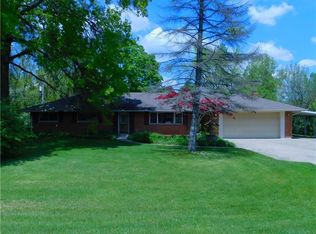 135 Devay Ave, Dayton, OH 45458