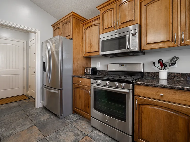1808 E 2000 S — Photo 21