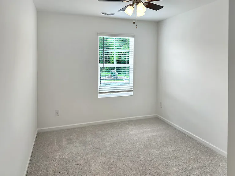 515 Fran Dr — Photo 12