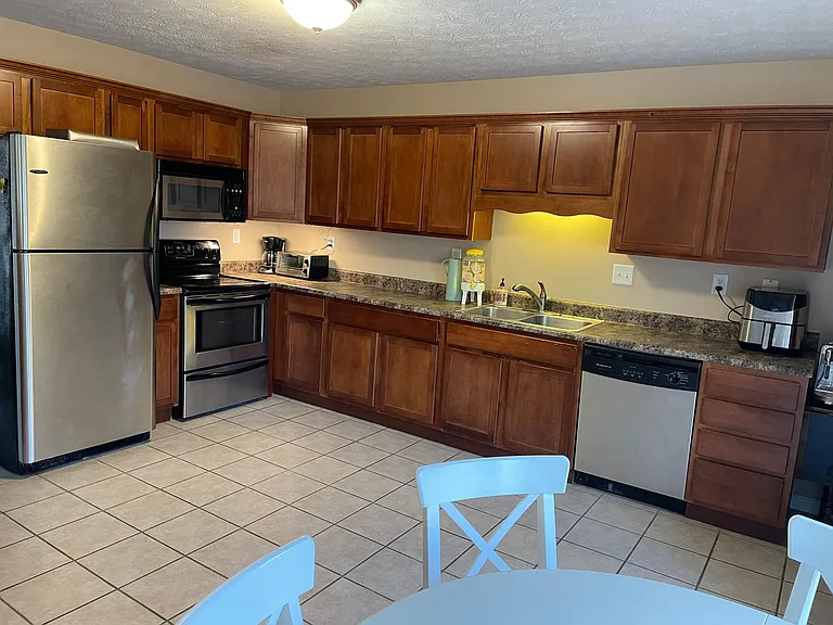 1842 Ellison Dr — Photo 20