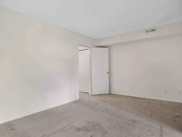 1526 Moorings Dr #12B — Photo 26