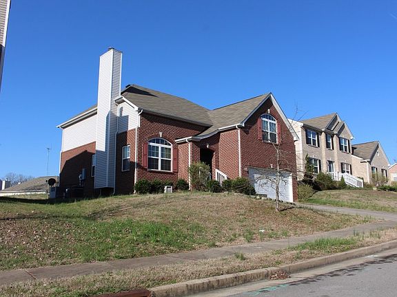 3rd image of 1704 Executive Way