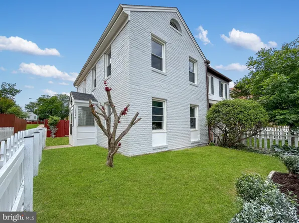 9714 Aspen Pl, Manassas, VA 20110