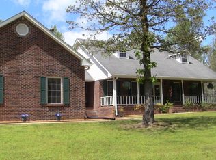 165 Garden East Rd, Dover, TN 37058