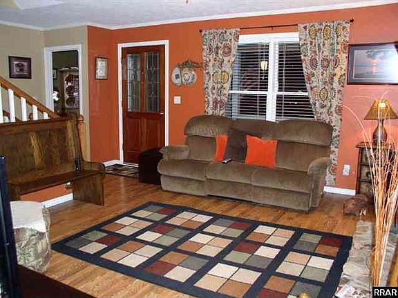 3rd image of 2113 Valley Dr