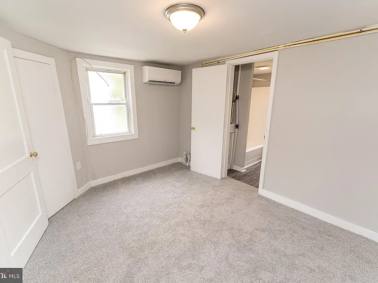 113 Davis Ln — Photo 16