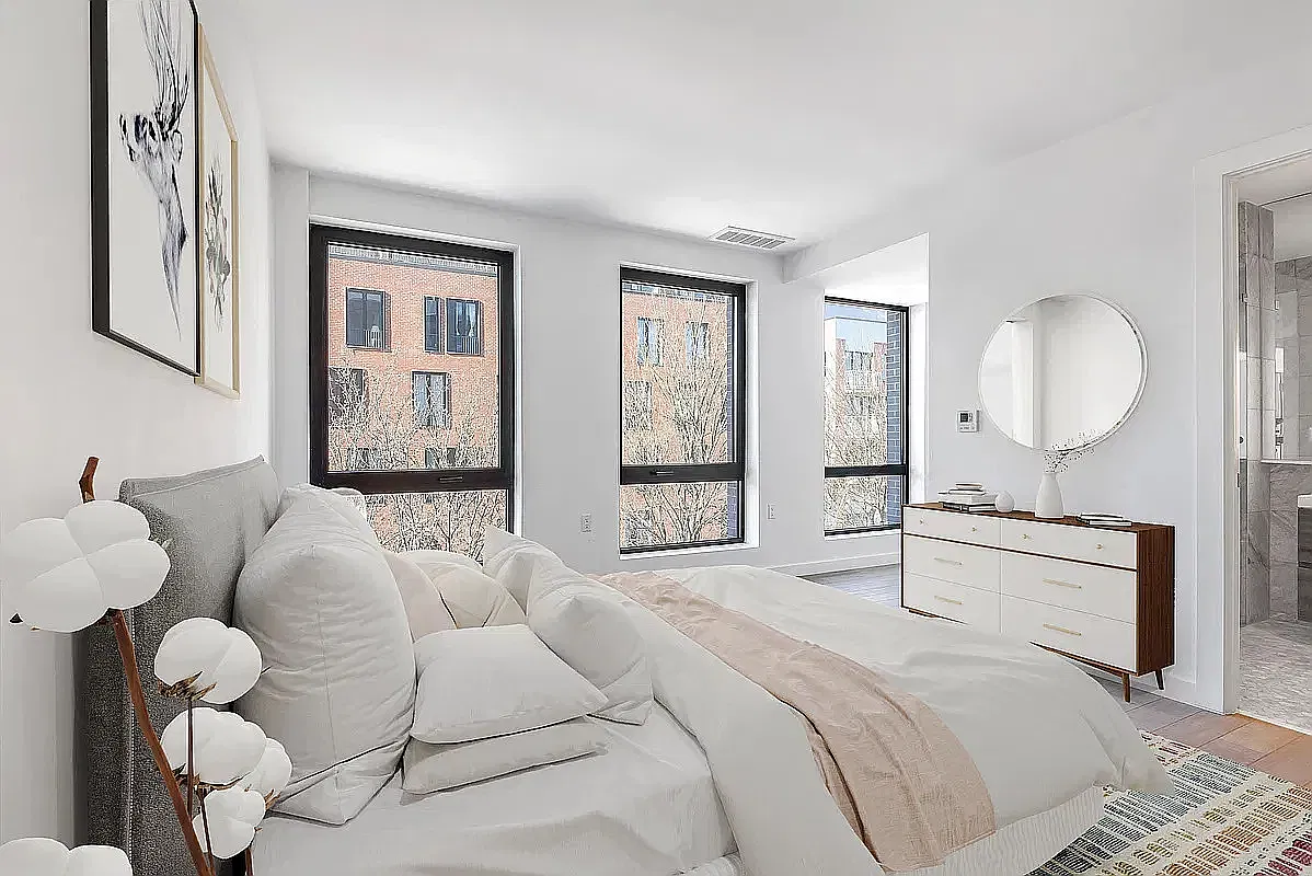 435 Tompkins Avenue — Photo 2
