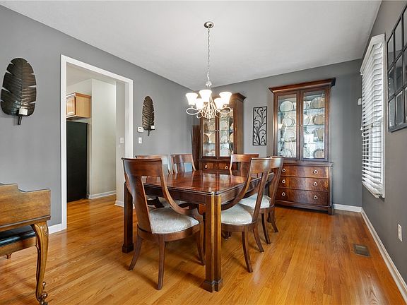 4th image of 1610 Heritage Dr