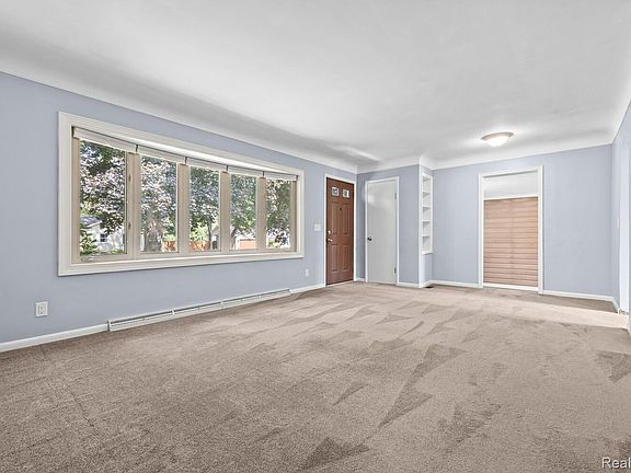 4th image of 6235 Rowley Blvd