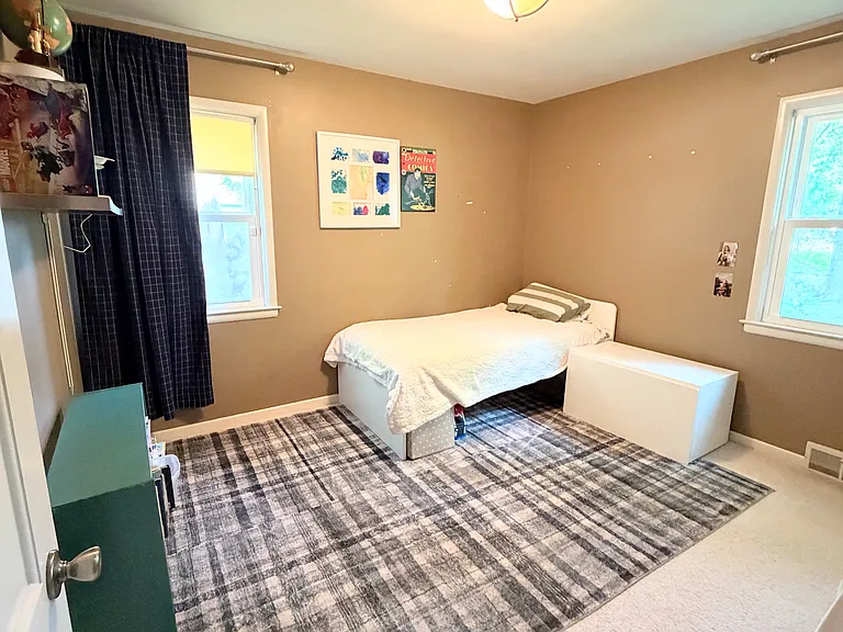 Second bedroom