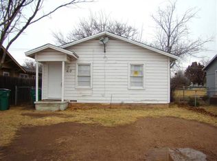 412 W Washington Ave, Iowa Park, TX 76367