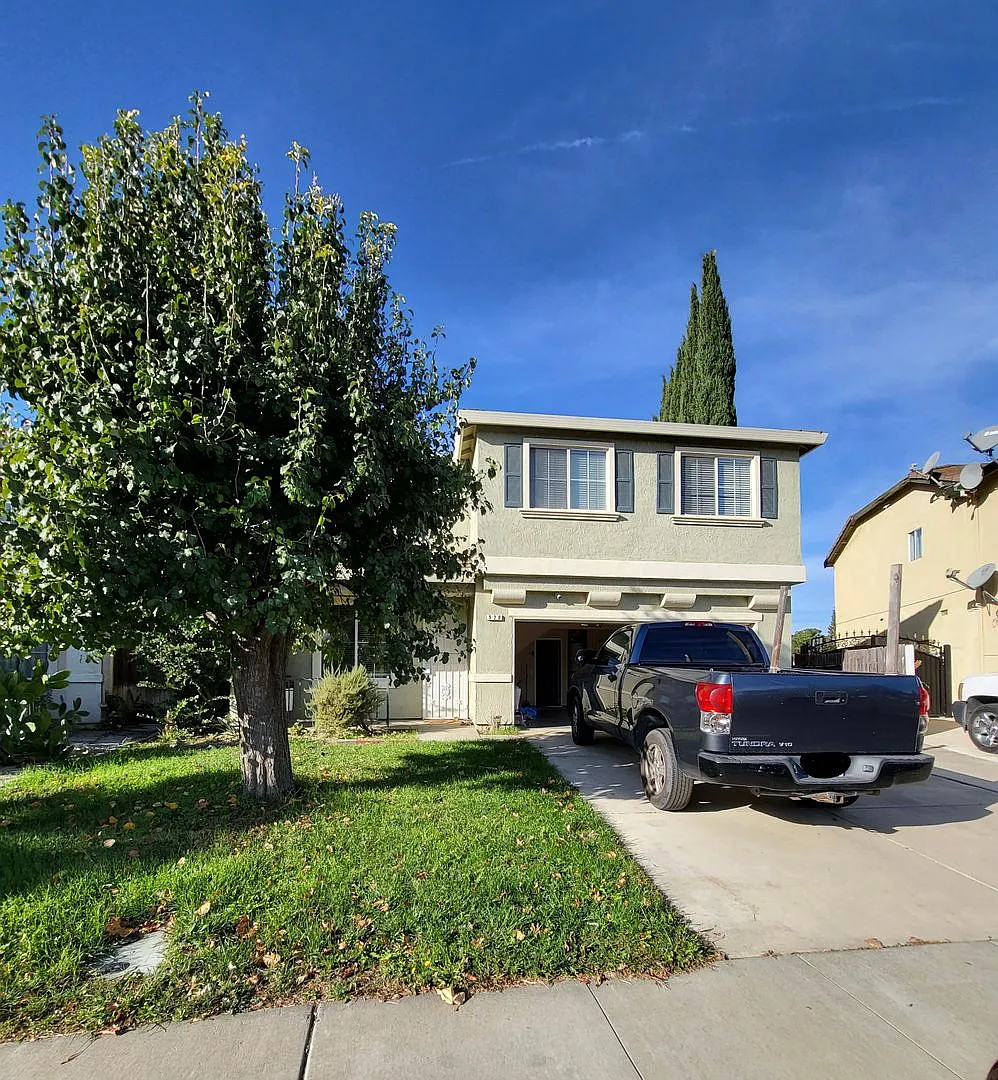 920 Garcia Dr Woodland CA 95776 — Photo 1