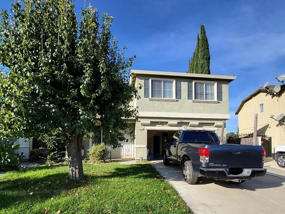 920 Garcia Dr