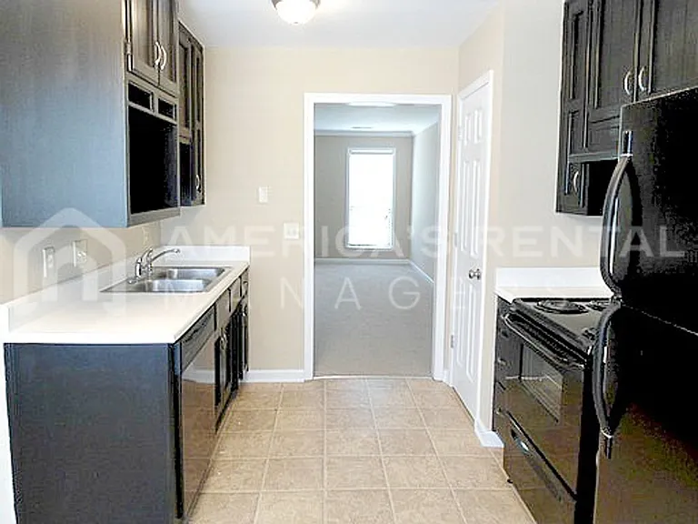 378 Jamestown Manor Dr — Photo 7