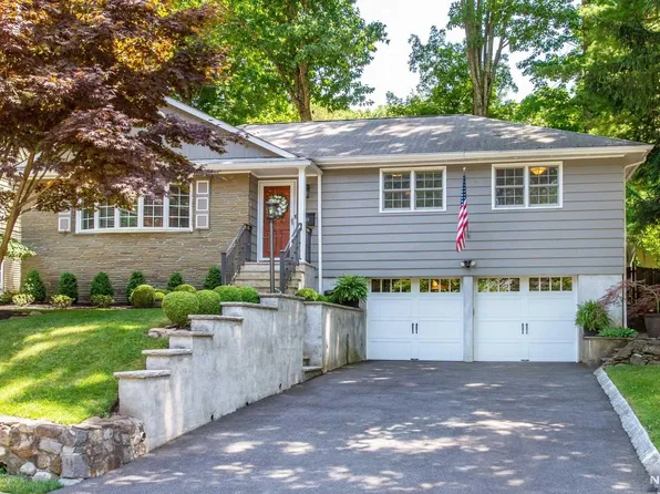 110 Forest Ave, West Caldwell, NJ 07006