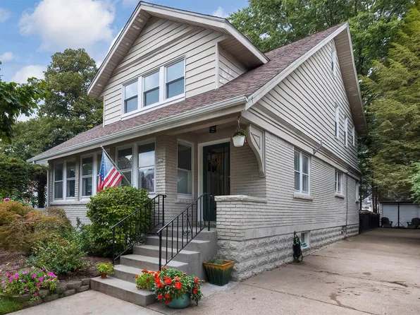 443 Kahkwa Blvd, Erie, PA 16505