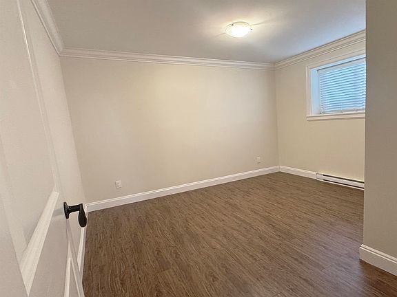 4th image of 14000 Wellington Cres