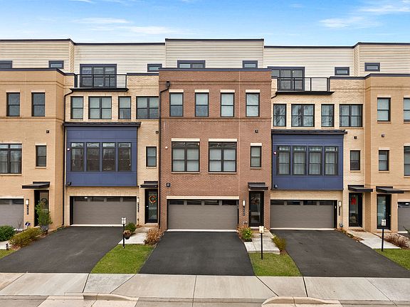 2nd image of 42506 Mildred Landing Sq