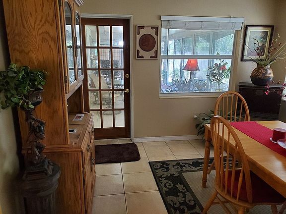 Dining room & Lanai