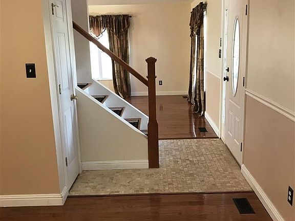 5th image of 3143 Blueberry Dr