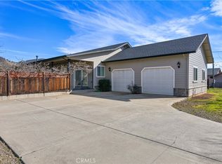 2442 River View Rd, Clearlake Oaks, CA 95423