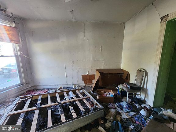 3rd image of 1719 Westwood Ave