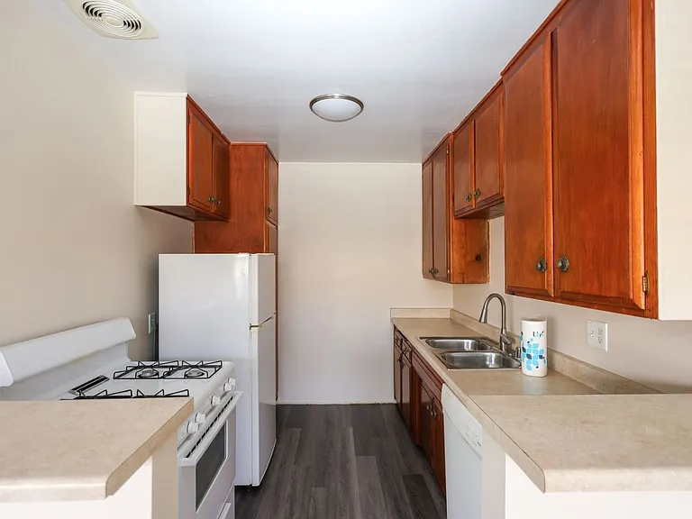 La Casa Blanca — Photo 19