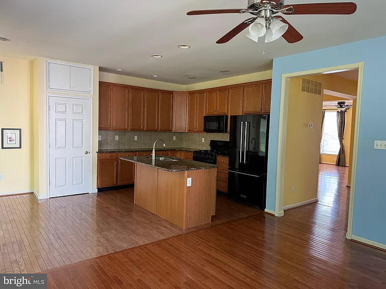 116 Fringetree Dr — Photo 11