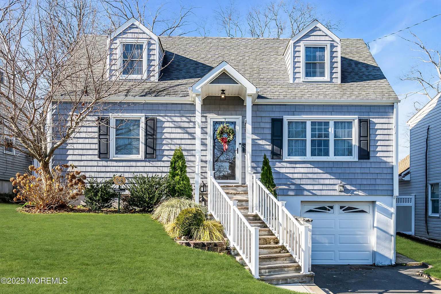 118 Maple Street photo 1