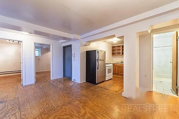 Rented by Real Street Inc | media 3