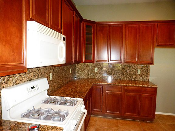 4th image of 17092 S Cinnebar Mesa Ct