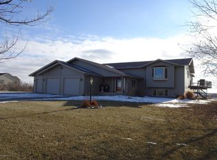 21791 162nd Ave S, Barnesville, MN 56514