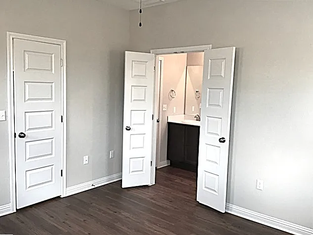 8005 Turnberry Ln — Photo 8