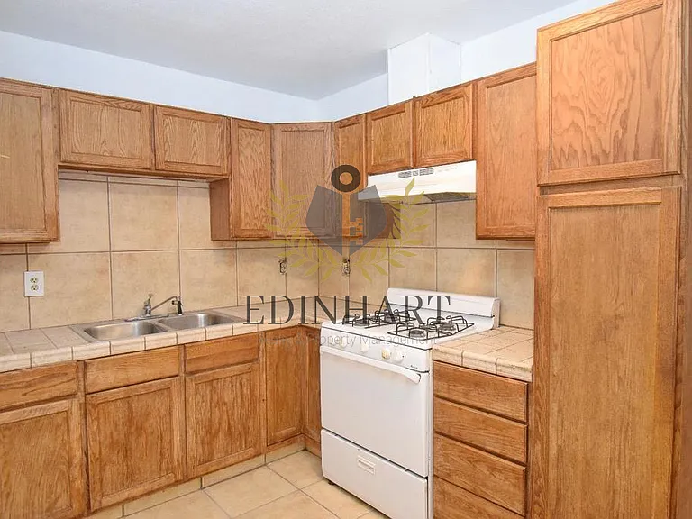 3631 E Dwight Way — Photo 6